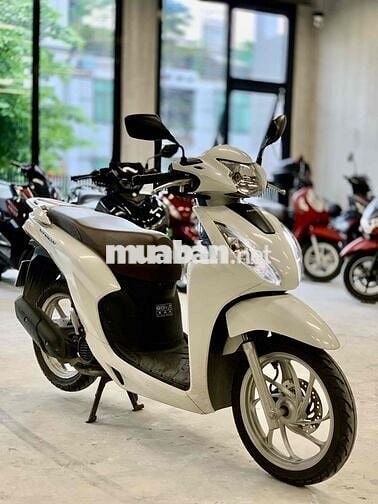 Vision 2024 trắng tinh – chính chủ, xe nữ zin đẹp