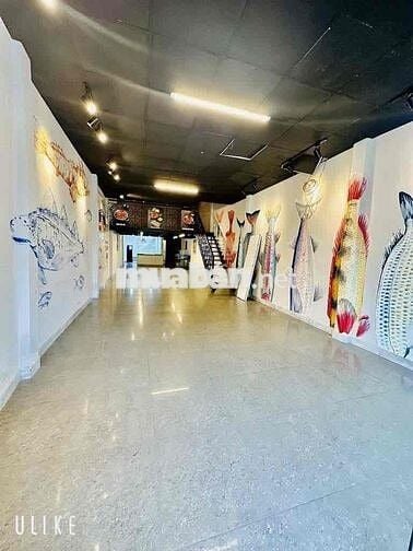 Cho thuê MB trệt lửng suốt rộng 300m3 mặt tiền Phạm Văn Bạch