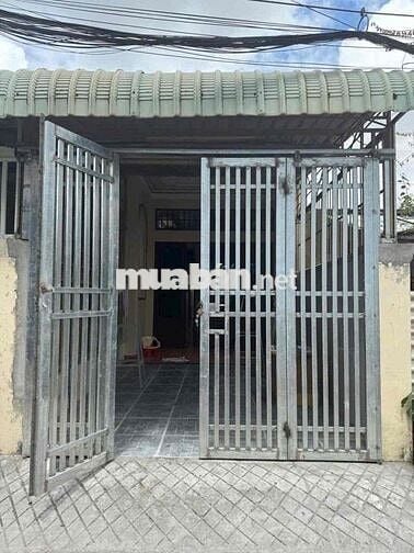 Nhà 100m2 2 phòng hẻm ô tô đường Trần Quang Diệu