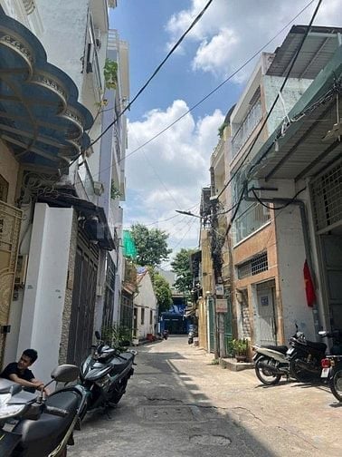 BÁN NHÀ 1 TRỆT 2 LẦU ĐƯỜNG AN PHÚ TÂY GIÁ 1T250 SỔ HỒNG RIÊNG.