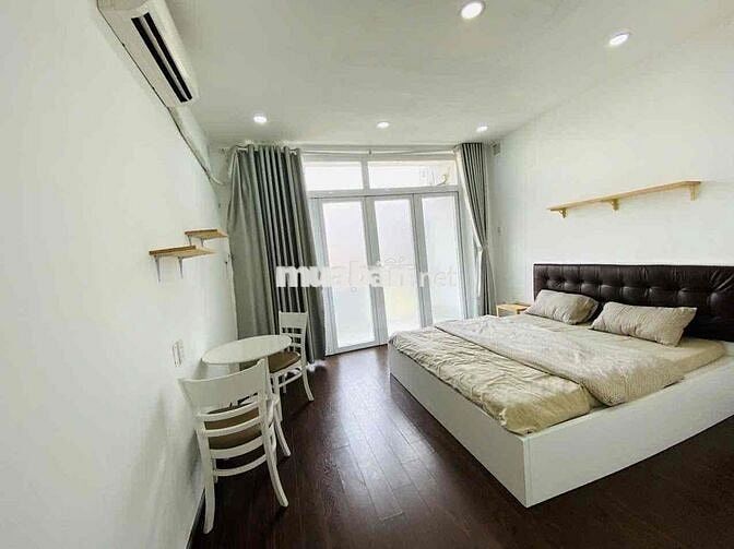 Căn hộ 1Pn tách bếp ban công view thoáng, full nội thất, tiện qua Q1,3