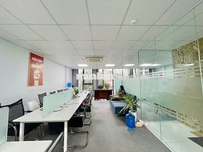Còn 1 sàn Vũ Tông Phan 120m2 16tr lô góc view kính trần 3m3