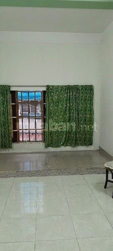 Cho thuê nhà nguyên căn, 3 tầng lầu, 3 phòng ngủ, 4 wc, có hẻm hông