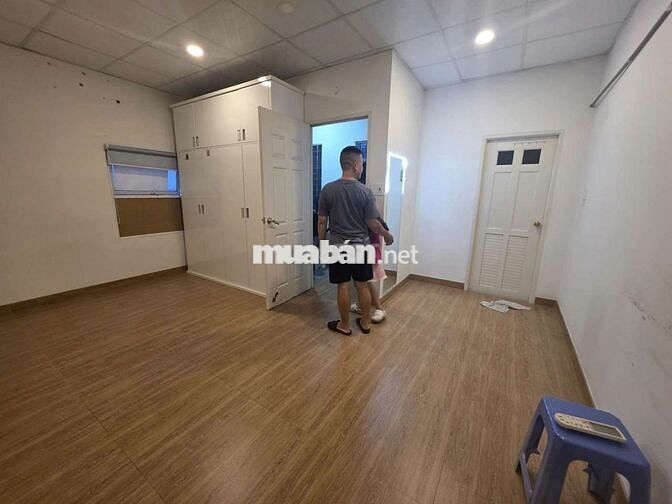 Nhà nguyên căn cho thuê sát mặt tiền Nguyễn Thông