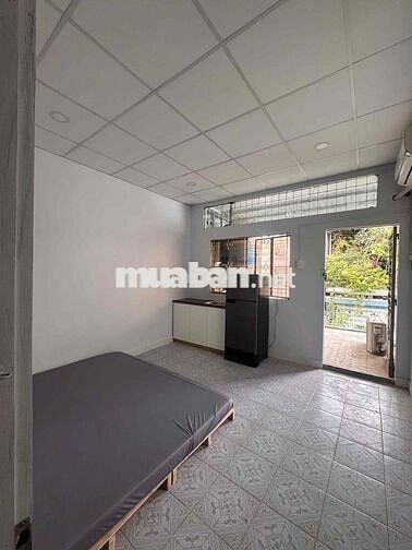 CHO THUÊ CĂN HỘ BAN CÔNG 2PN + 1WC FULL NỘI THẤT NGAY CV LÊ THỊ RIÊNG