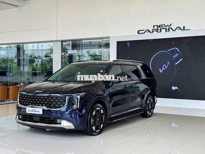 New Carnival 2.2D Premium 8S KM tiền mặt 100 tr