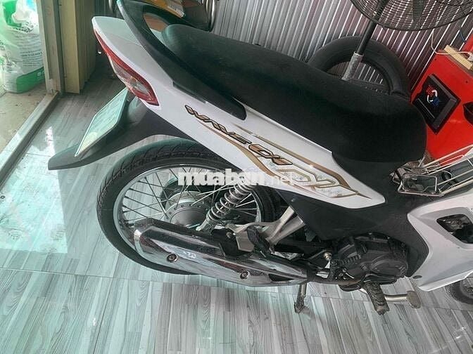 Xe số Honda Wave RSX 110cc màu trắng 2022