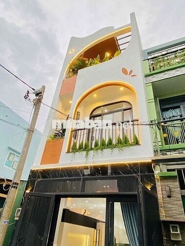 Bán nhà hẻm xe hơi,52 m2 xây 3 tầng chỉ hơn 6 tỷ,Lê Đức Thọ ,Gò Vấp