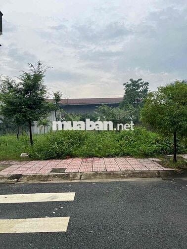 bán lô đất kdc nam an gần tt y tế dĩ an dt 67m2  giá đâu ty
