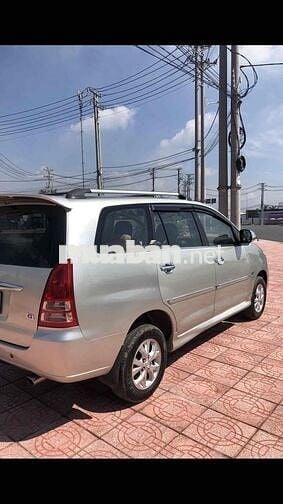 Toyota Innova 2006 G - 130000 km