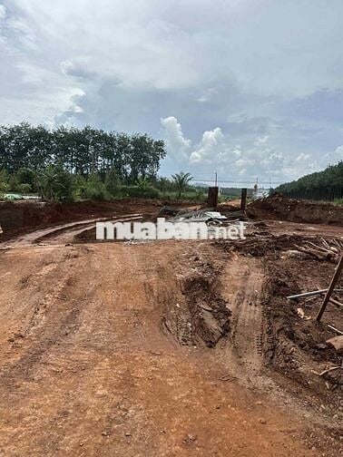 1 SÀO LẺ NGAY TRUNG TÂM PHƯỜNG SÁT BÊN TUYẾN ĐƯỜNG VÀNH ĐAI 1
