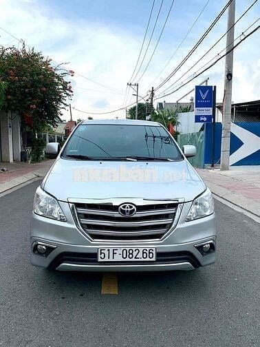 Toyota Innova 2015 2.0G - 155000 km