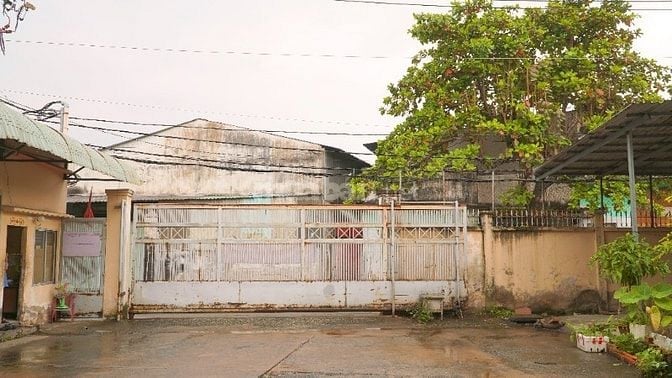 Cho thuê kho xưởng giá rẻ tại Nguyễn Văn Quá, P. Đông Hưng Thuận, Q.12