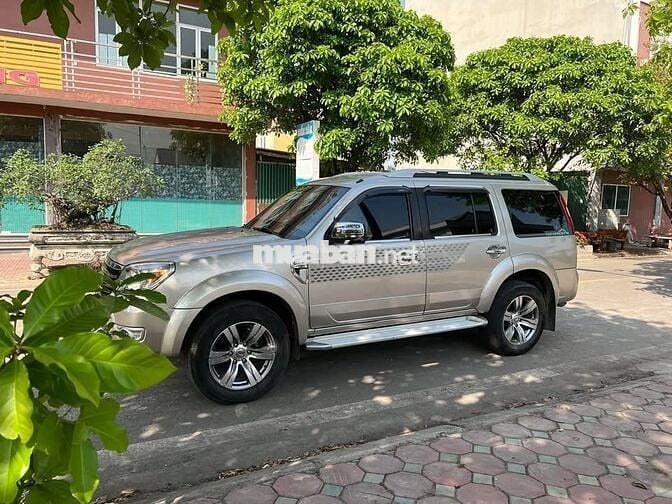 Ford Everest 2011 máy dầu số tự động