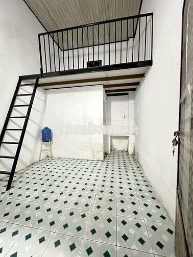 Phòng trọ ngay ngân hàng Sacombank