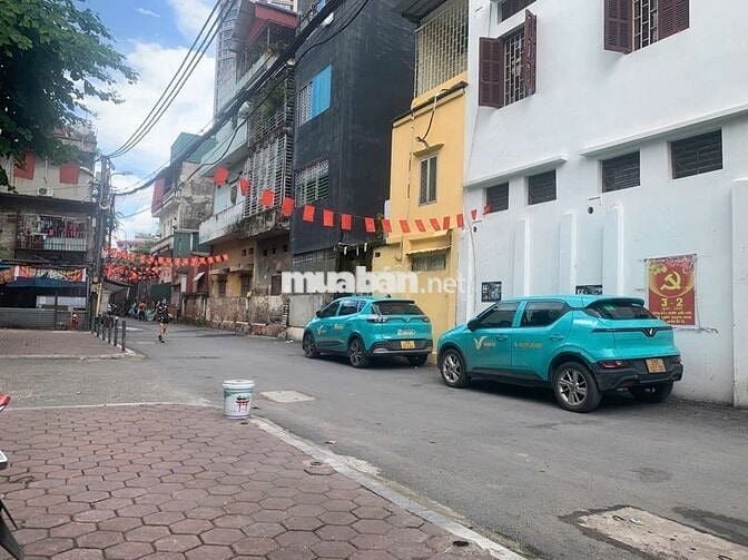 BÁN TẬP THỂ NGUYỄN TRÃI-THANH XUÂN-50m2-Ô TÔ ĐỖ CHÂN CẦU THANG