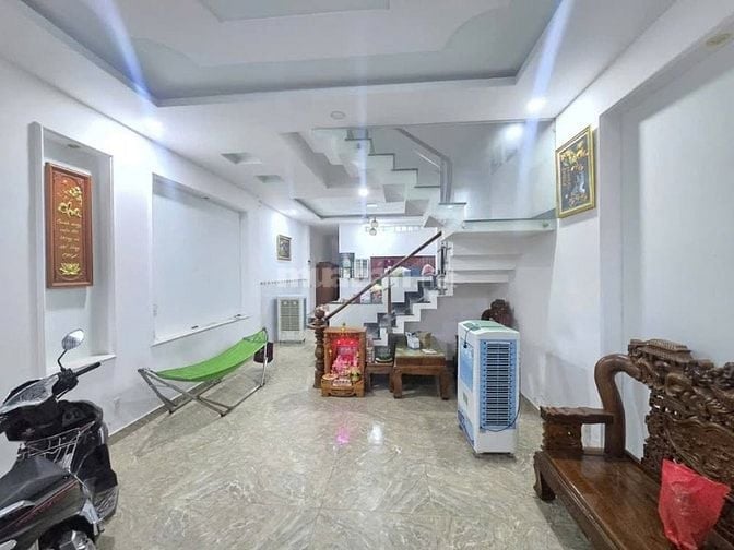 Thu hồi nợ tl nhà 65M2 hxh đường Bùi Hữu Nghĩa,Q5,gần BV,giá 1 tỷ790TR