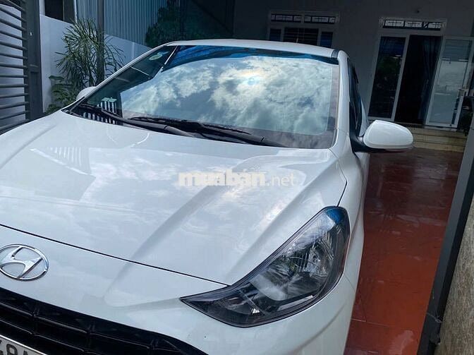 Hyundai Grand i10 2023 1.2 AT - 30000 km