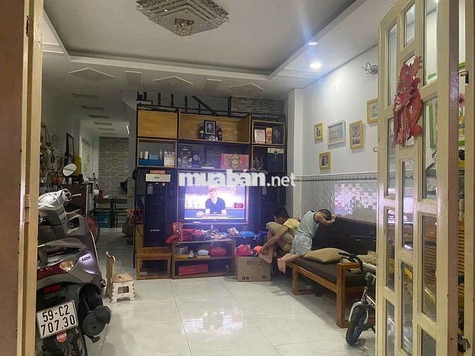 Cho thuê nhà nguyên căn hẻm xe hơi khu Lý Phục Man