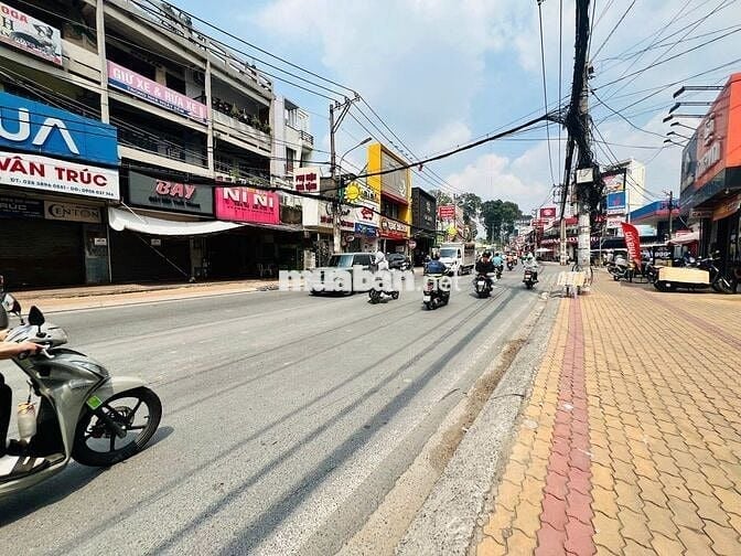 *** căn nhà ở Vicom Thủ Đức trung tâm Thủ Đức nở hậu tài lộc đỉnh