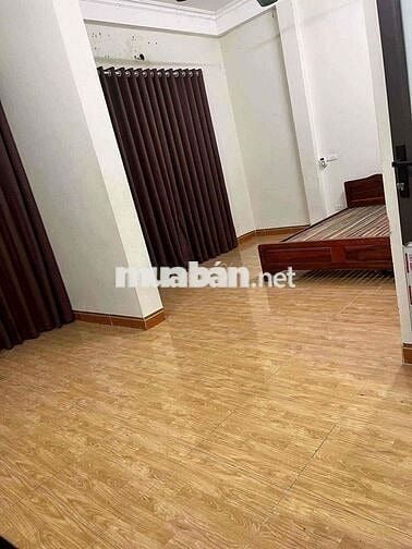Pass phòng trọ tại 48 Ngọc Hồi. Ngay bến xe nước ngầm