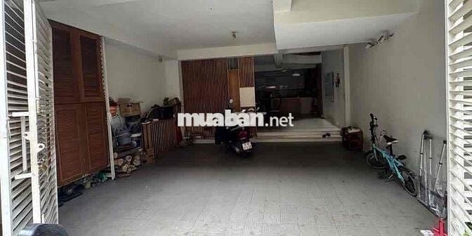 Cho thuê nhà HXH 207 đường 3/2 Q10, 5.3x13m, trệt 3 lầu, có sân
