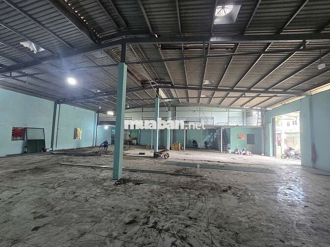Cho Thuê Kho Xưởng DT 500m2 Đường Xe Tải Lớn.
