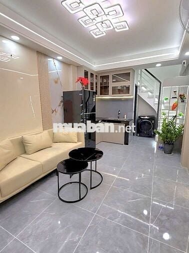 Nhà 2 tầng BTCT, 2pn, 3wc, nhà mới sổ hồng riêng, DTCN 22M2