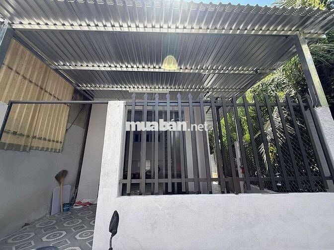 Nhà Cấp 4 Xây Kiên Cố 100m2 Ngay Ngã Ba Tân Kim Sổ Hồng Riêng Còn Bớt