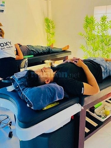TUYỄN NHÂN VIÊN NỮ LẤY RÁY TAI - GỘI ĐẦU