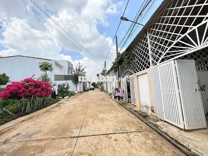 ✅✅ CẦN BÁN NHÀ HẺM 434/69 – KHU THÀNH ĐỒNG, TP. BUÔN MA THUỘT
🌟