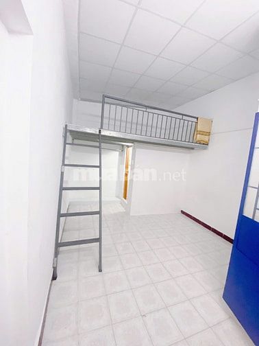 Cho thuê 1 phòng trọ có gác, máy lạnh, wc riêng tại Nguyễn Kiệm P3 GV