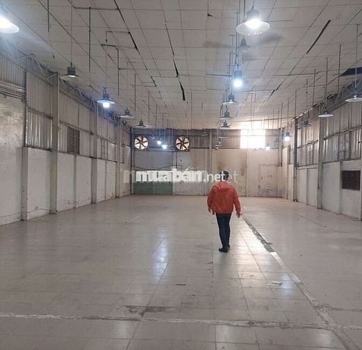 GIÁ RẺ,KHO XƯỞNG 300M² Y HÌNH GIÁ 20TR/T,Đ CÔNG NGAY CẦU THAM LƯƠNG