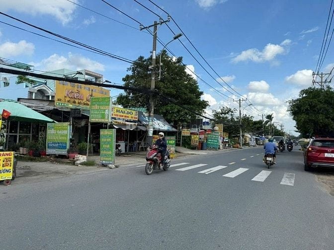 Bán nhà mặt tiền đường Hồ Học Lãm, Bình Trị Đông B, Bình Tân, 8x39m