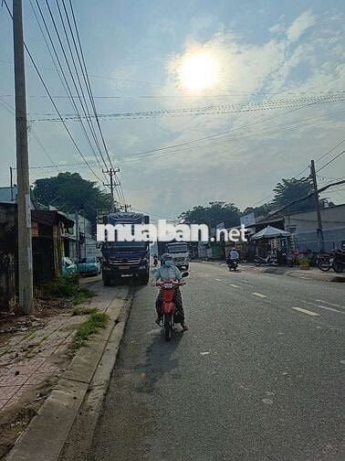 Đất mặt tiền kinh doanh ngay đèn xanh đèn đỏ
