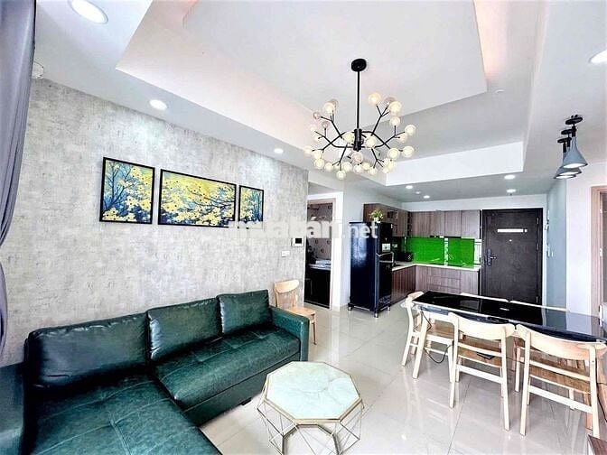 Căn góc tầng cao thoáng 2PN.2WC view sân bay Botanica Premier