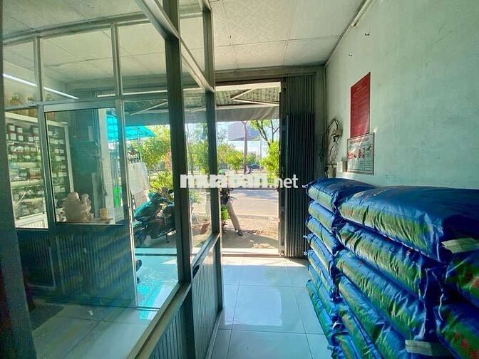 Nhà MT siêu hot , Kinh doanh đa ngành nghề , xe tải ,Võ Văn Kiệt , BT