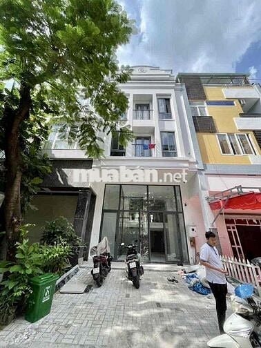 Mặt bằng trệt và lửng Phú Mỹ Hưng