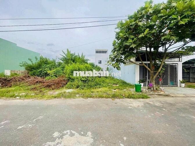 Bán nhanh 100m2 đất MT Bàu nghè 3, trục thông thẳng hồ sen mát mẻ đẹp