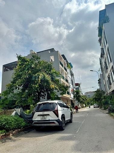 Đất đấu giá Cổ Bi, Vỉa hè oto tránh giá đầu tư, Dt 90m2 mt 6m