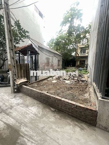 BÁN ĐẤT KIM NỖ - 3 MẶT THOÁNG, VỊ TRÍ ĐẸP

Diện Kinh