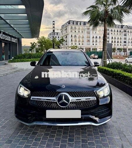 Mercedes Benz GLC 2021 300 4MATIC - 38000 km