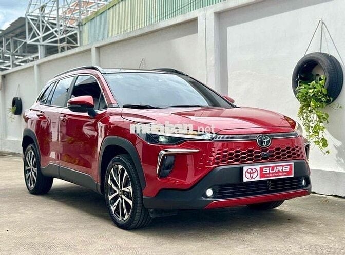 Toyota Corolla Cross 2025 1.8V - Siêu lướt 2.700km