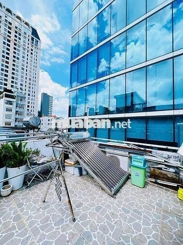 Cần bán nhà mặt tiền hẻm đường tôn đản quận 4