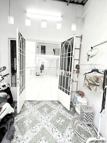 Nhà Mới Hẻm Xe Tải Gần Bệnh Viện Quận 12 Giá TÔT