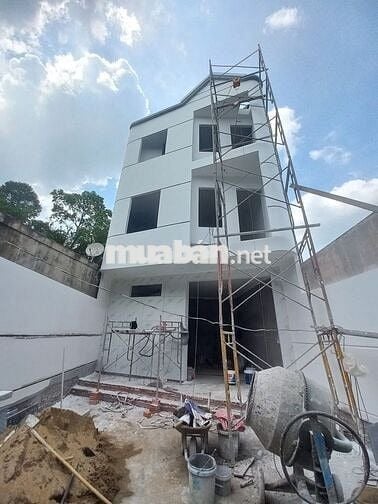 Nhà mặt tiền nhựa 1 trệt 2 lầu Thạnh Hoà, 3 phòng ngủ