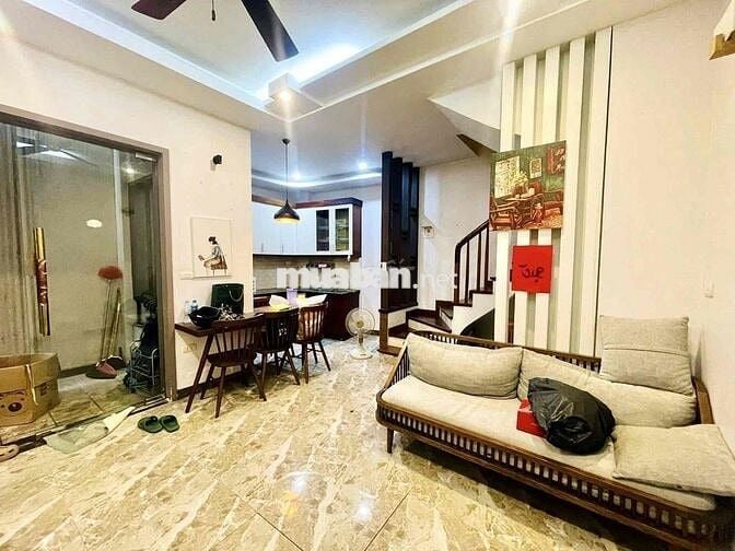 TRẦN DUY HƯNG-CẦU GIẤY-38M2-5 TẦNG-9,8 TỶ-50M RA Ô TÔ TRÁNH.