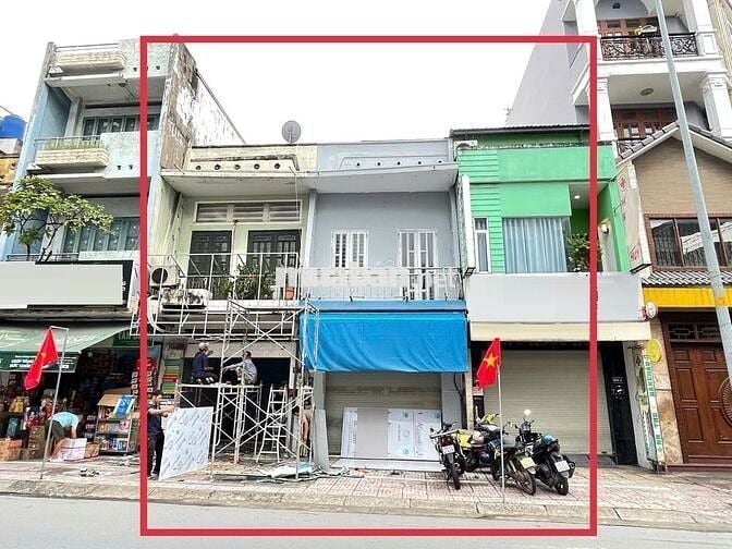 Mặt Tiền Ngay Chợ Phạm Văn Hai.