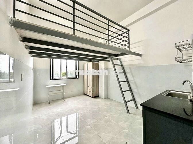 PHÒNG TRỌ GÁC CAO 1M7 SẴN NỘI THẤT CƠ BẢN NGAY SÁT TRỤC PHẠM VĂN ĐỒNG