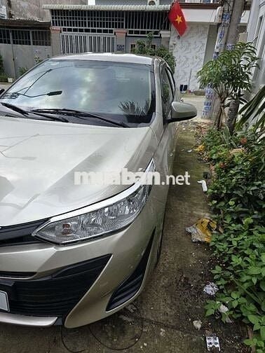 Toyota Vios 2019E màu vàng cát